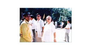 交通廳副廳長(zhǎng)姚尚宏、呼市副市長(zhǎng)連輯看望藏族學(xué)生